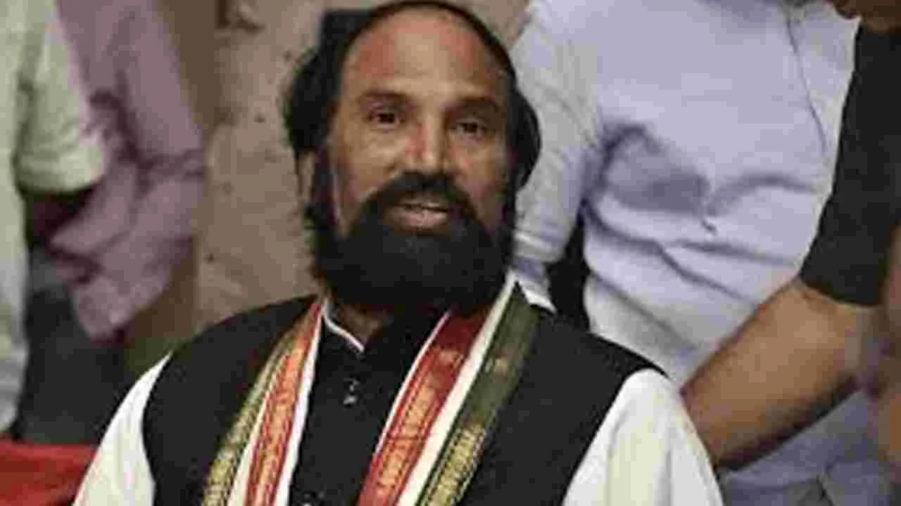 Uttam Kumar Reddy: కబ్జా అయిన ఇరిగేషన్‌ భూములను.. స్వాధీనం చేసుకుంటాం