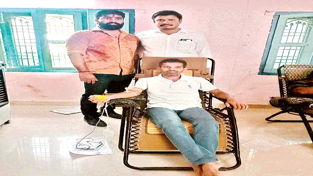 Donated Blood 42 Times 42 సార్లు రక్తదానం 