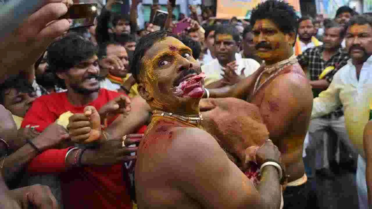 Beeranna Bonalu: భక్తి శ్రద్ధలతో బీరన్నకి బోనాలు