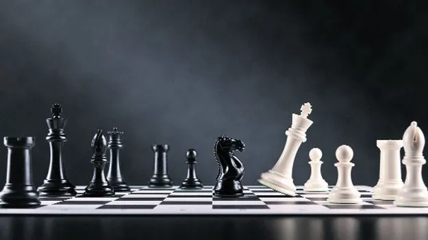 వారు.. చదరంగంలో అలా దూసుకుపోతున్నారు..