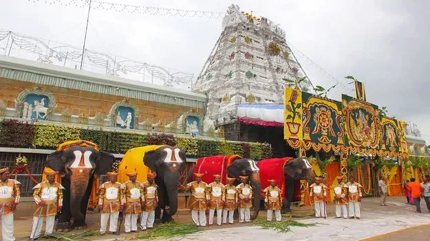 Tirupati: గోవిందుని సేవలో గజరాజులు