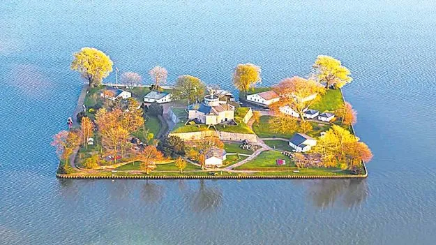 ‘కృత్రిమ దీవి’లో మ్యూజియం