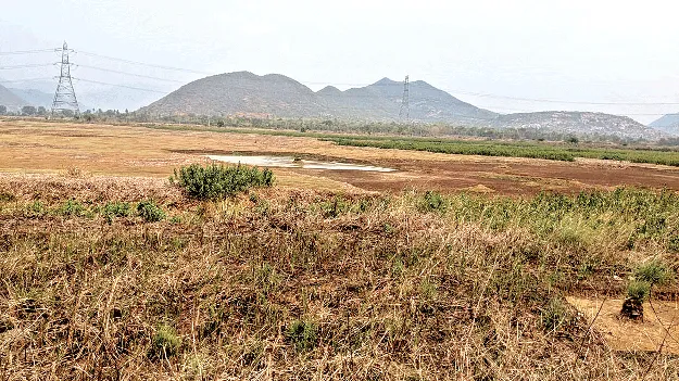 Ponds dry: చెరువులు ఎండిపోతున్నాయ్‌