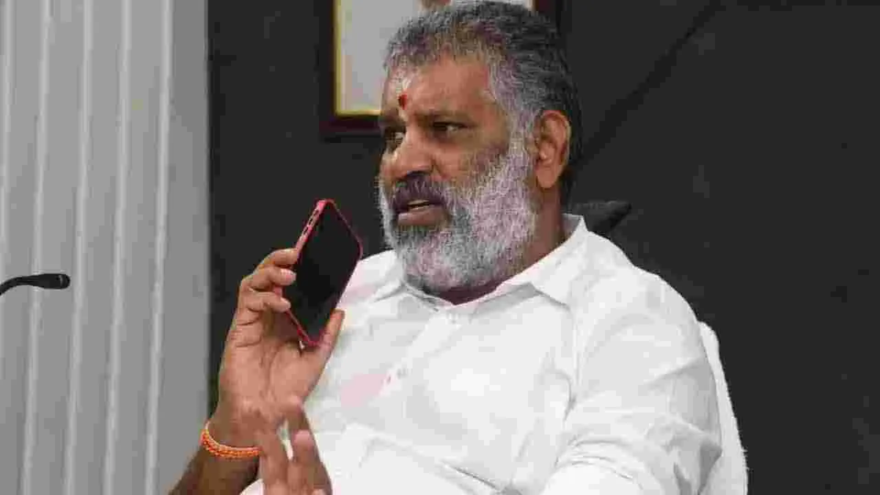 Chevireddy Bhaskar Reddy: పోలీస్ అధికారికి చెవిరెడ్డి భాస్కరరెడ్డి బెదిరింపులు..