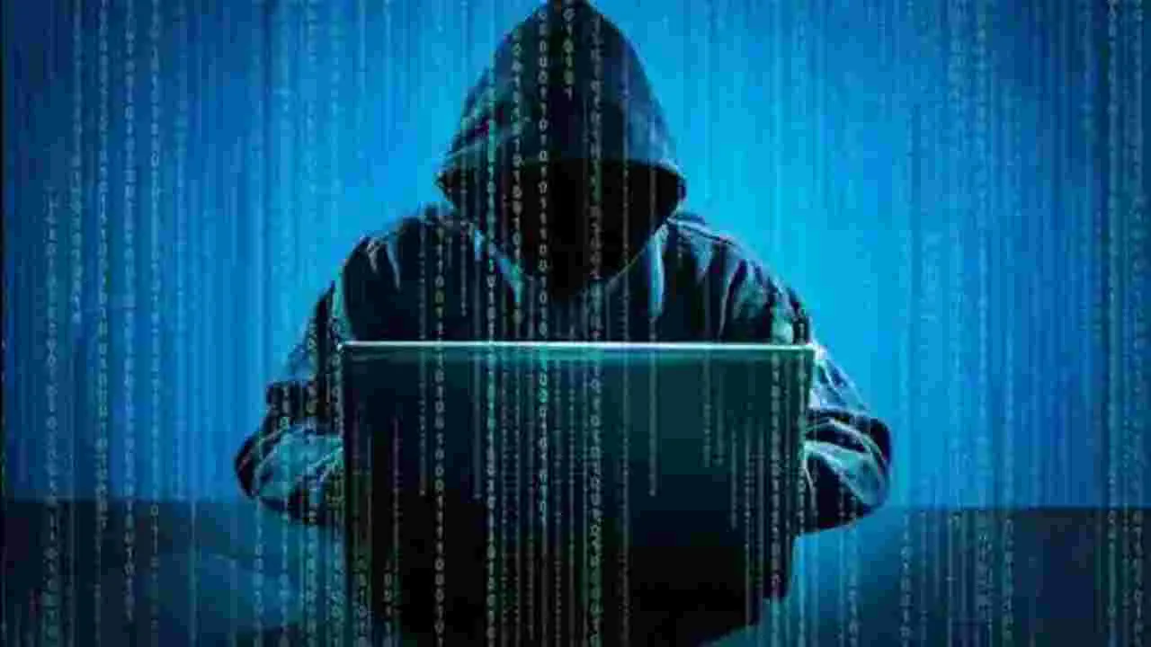 Hyderabad: తమ్ముడి ఫొటోను డీపీగా పెట్టి అన్నకు టోకరా