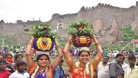 Bonalu: బోనాలకు వేళాయె.. రేపటి నుంచి గోల్కొండ కోటలో ఉత్సవాలు ప్రారంభం