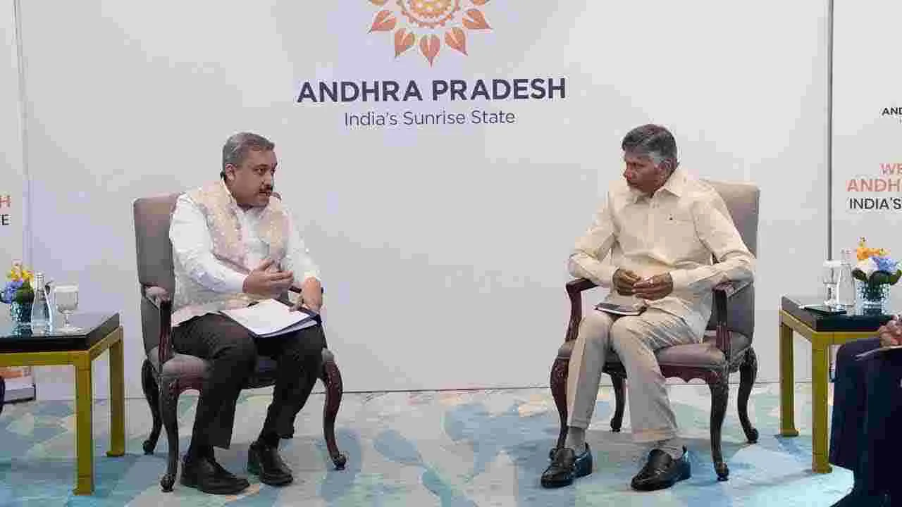 CM Chandrababu: సింగపూర్లో భారత హైకమిషనర్ శిల్పక్ అంబులేతో సీఎం చంద్రబాబు భేటీ