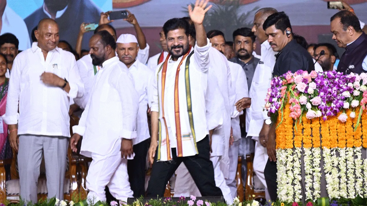 CM Revanth:తెలంగాణలో కొత్త రేషన్ కార్డుల పంపిణీ వేళ..