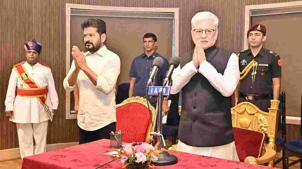 Telangana Cabinet Expansion: రాజ్భవన్లో నూతన మంత్రుల ప్రమాణ స్వీకారం