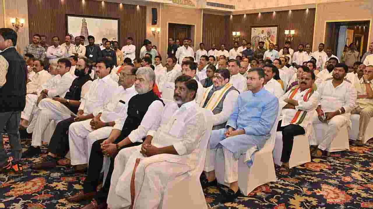 Telangana Cabinet Expansion: రాజ్భవన్లో నూతన మంత్రుల ప్రమాణ స్వీకారం