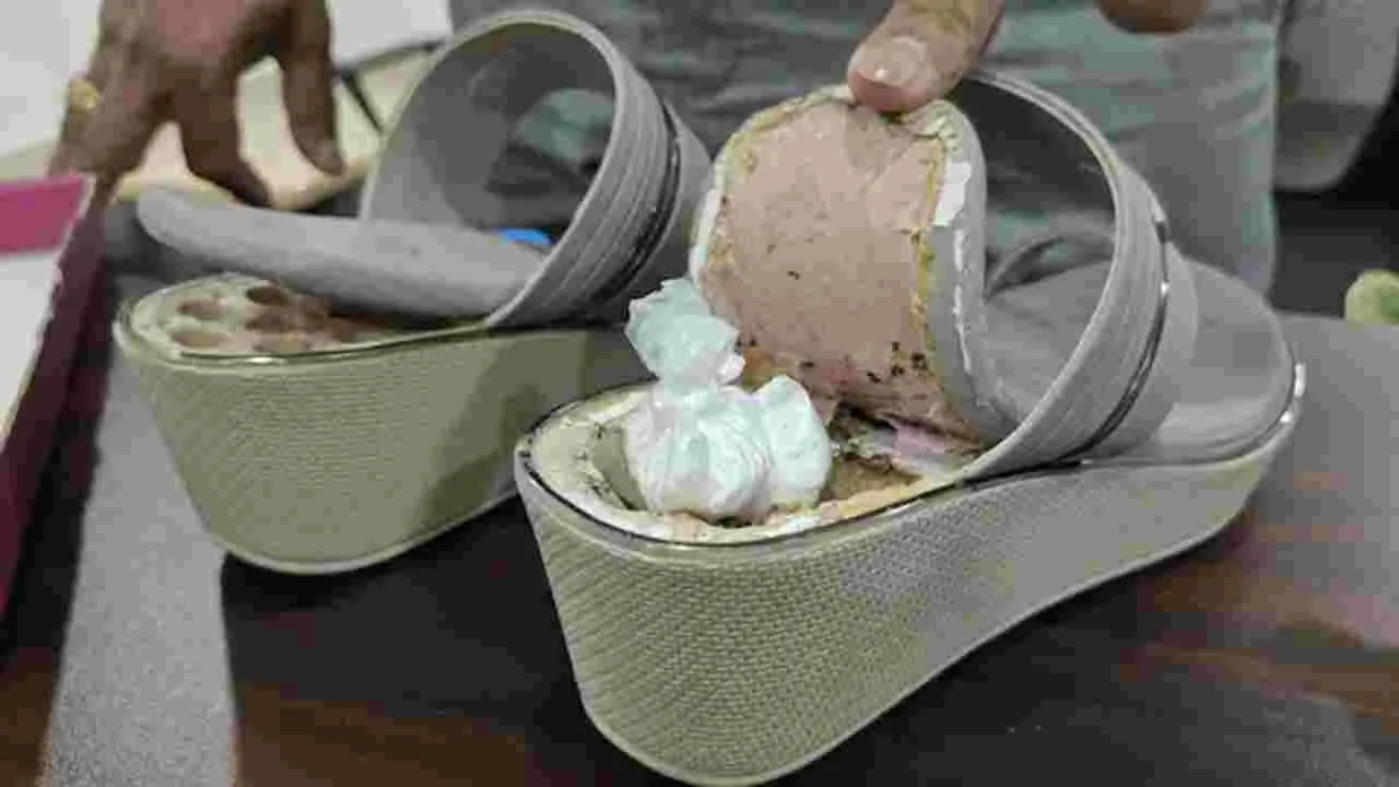 Cocaine In Sandals: స్మగ్లర్ల తెలివికి కళ్లు తిరగాల్సిందే.. చెప్పుల హీల్స్‌లో కొకైన్ ప్యాకెట్లు..