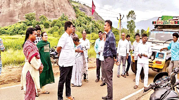   Yogandra Arrangements యోగాంధ్ర ఏర్పాట్ల పరిశీలన