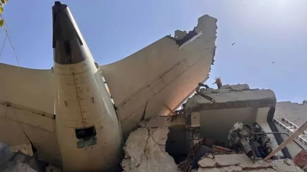 Air India Plane Crash: 787 డ్రీమ్‌లైనర్ లోపభూయిష్టమైనది.. ఏడాది క్రితమే చెప్పిన విజిల్ బ్లోయర్