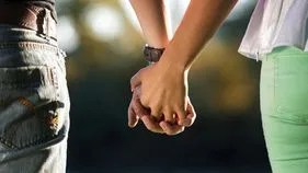 డేటింగ్‌ పేరుతో వలపన్ని రూ.3.35 కోట్ల మోసం