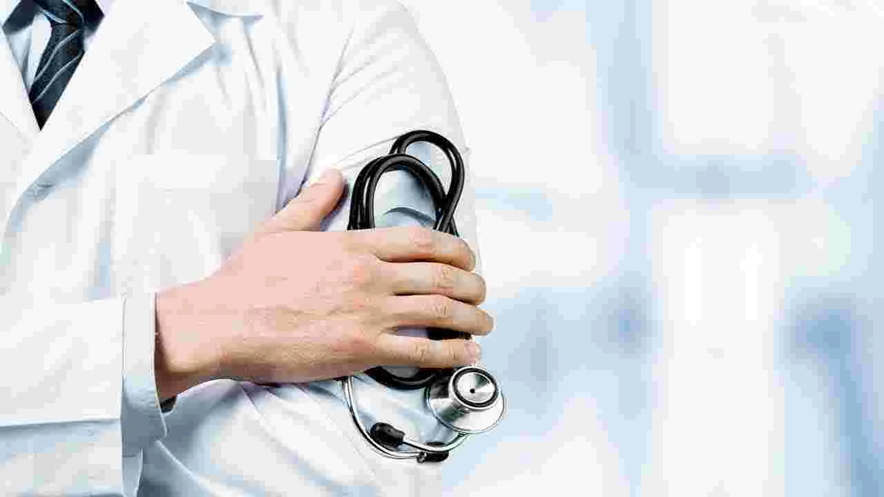 Health Tips: తేనెలో ముంచిన జీడిపప్పు తినడం వల్ల ఎన్ని ప్రయోజనాలు ఉన్నాయో తెలుసా..