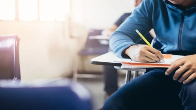 Bihar University Marks: ఎంత బాగా రాస్తే మాత్రం అన్ని మార్కులేస్తారా? బీహార్ యూనివర్సిటీ నిర్వాకం..