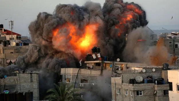 Gaza : ఇజ్రాయెల్ దాడిలో గాజాకు చెందిన 18 మంది సామాన్యులు మృతి