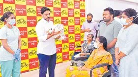 Minister Lokesh: చిన్నారి ప్రాణాలు నిలిపిన