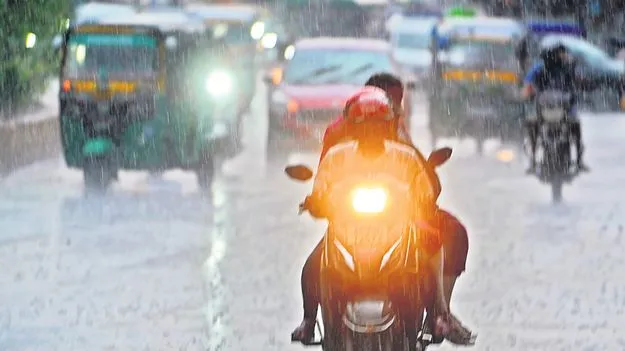 Heavy Rains Forecast: నేడూ రేపు భారీ వర్షాలు