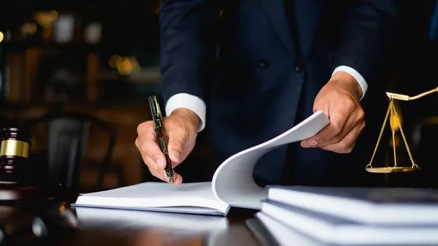 Lawyers: లాయర్లకు 4.42 కోట్లు మంజూరు