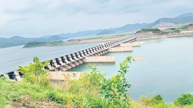 Polavaram Project: పోలవరం చకచకా