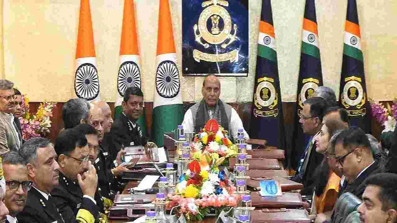Rajnath Singh: లక్ష కోట్ల విలువైన రక్షణ పరికరాల కొనుగోళ్లు