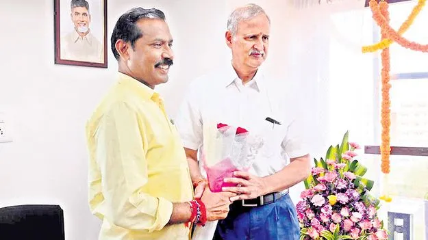 Vemuru Ravikumar: తెలుగువారు ఎక్కడున్నా అగ్రభాగాన ఉండాలి 