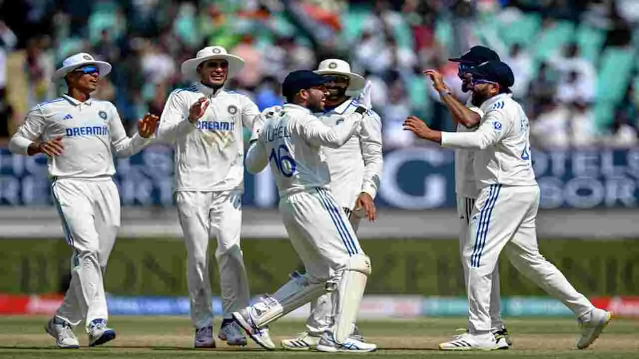 Ind vs Eng 3rd Test Match: టీమిండియా టార్గెట్ 193.. ఆరంభంలోనే జైస్వాల్ అవుట్..