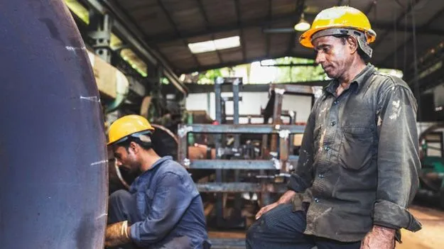 Indian Workers: 10 లక్షల మంది భారతీయులకు ఉద్యోగాలు.. ఎక్కడో తెలుసా..