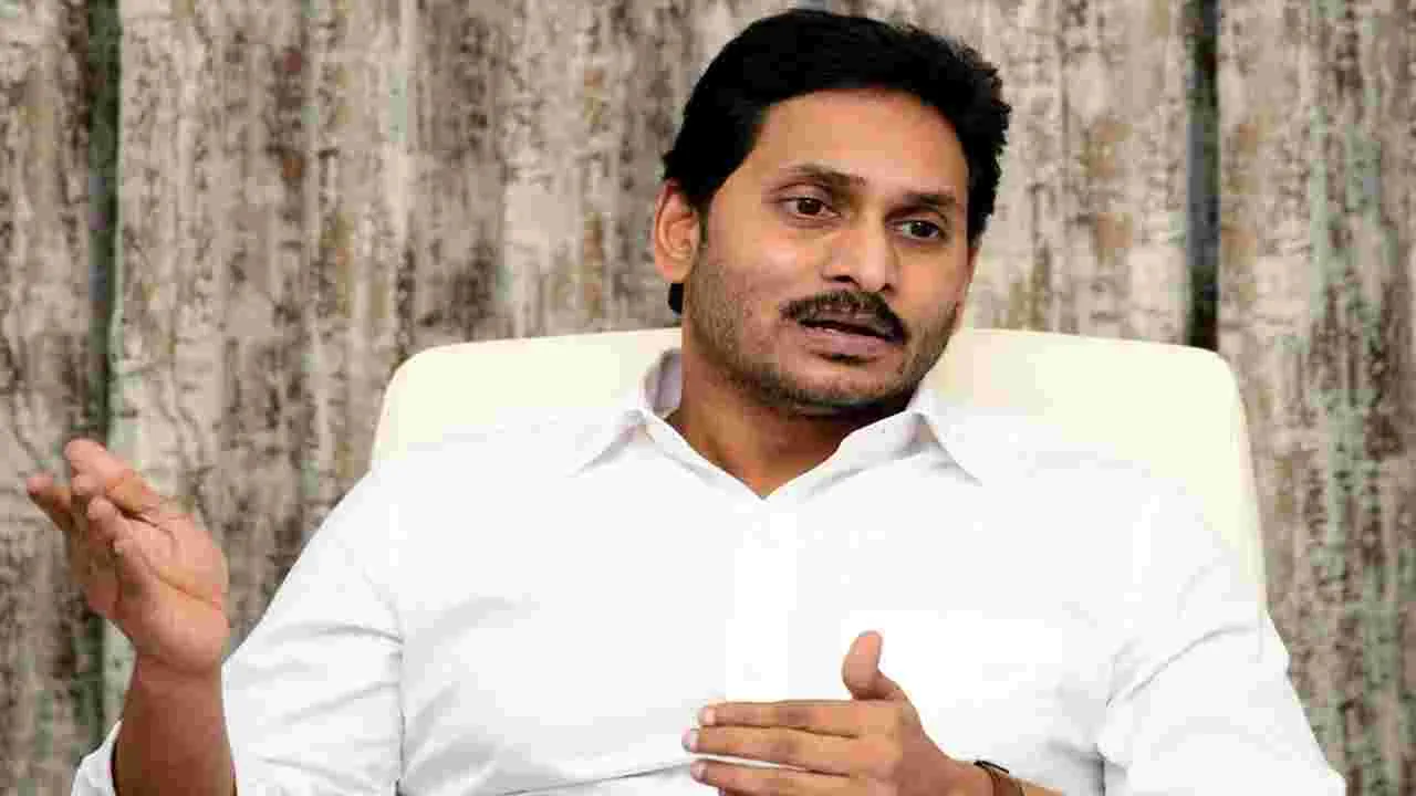 సమస్యలపై గొంతెత్తితే...దృష్టి మళ్లించే ప్రయత్నం దుర్మార్గం: జగన్‌