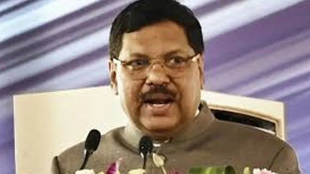CJI Gavai: సీజేఐ గవాయ్కు అస్వస్థత.. ఢిల్లీ ఆసుపత్రిలో చేరిక