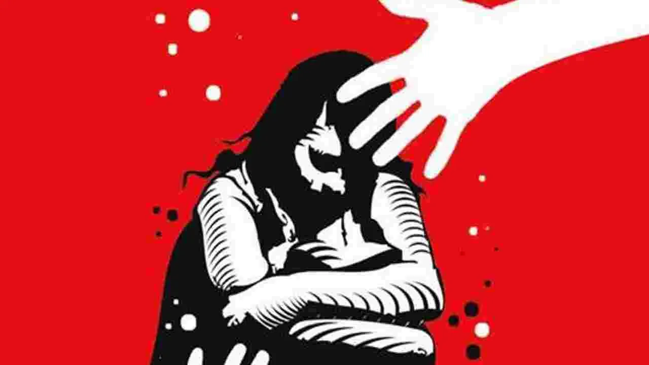 Shocking Incident: కడపలో ఓ యువకుడు యువతిని బెదిరించి...
