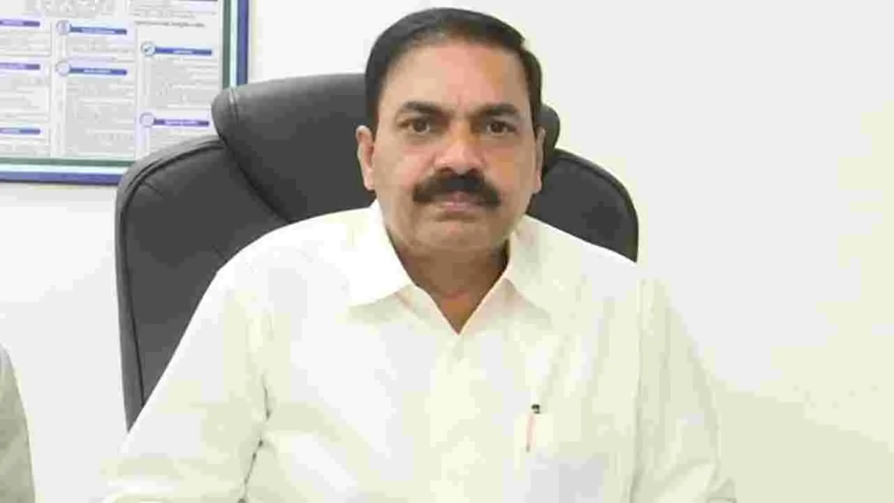  Kakani Govardhan Reddy: మాజీ మంత్రి కాకాణి గోవర్ధన్ రెడ్డికి బిగ్ షాక్