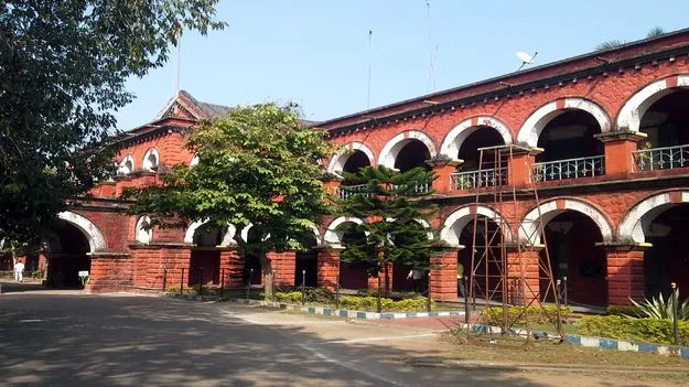 Kakinada: ఆ భూమి రెవెన్యూ అధీనంలో.. 