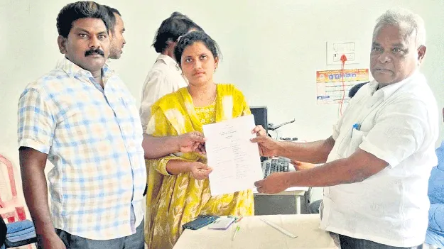 సర్పంచ్‌కు 15.. వార్డులకు 39 