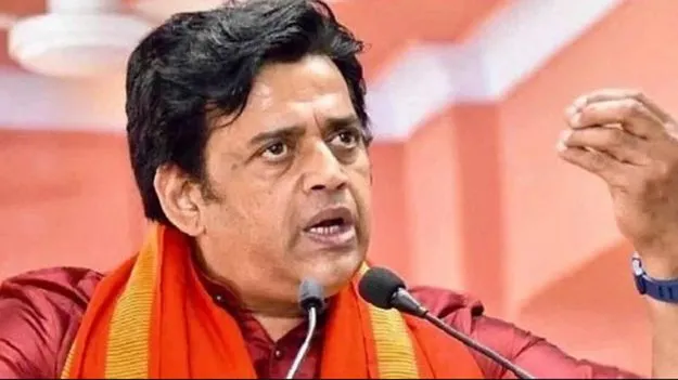 BJP MP Ravi Kishan: సమోసాల రేట్లలో ఎందుకిన్ని తేడాలు.. ఆహార ధరలను క్రమబద్ధీకరించాలి: ఎంపీ రవికిషన్
