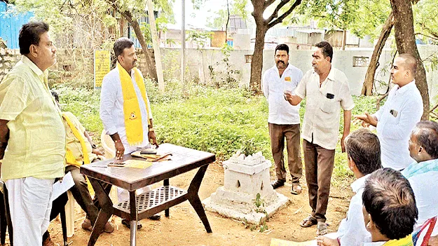 ‘సుపరిపాలన తొలి అడుగు’లో భగ్గుమన్న విభేదాలు