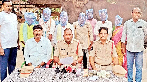 మట్కా బీటర్ల అరెస్టు