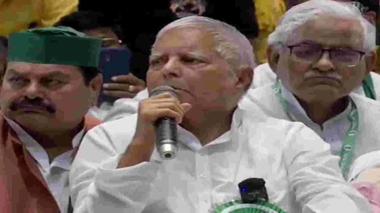Lalu Prasad: తేజస్వికి త్వరలో పూర్తి బాధ్యతలు: లాలూ