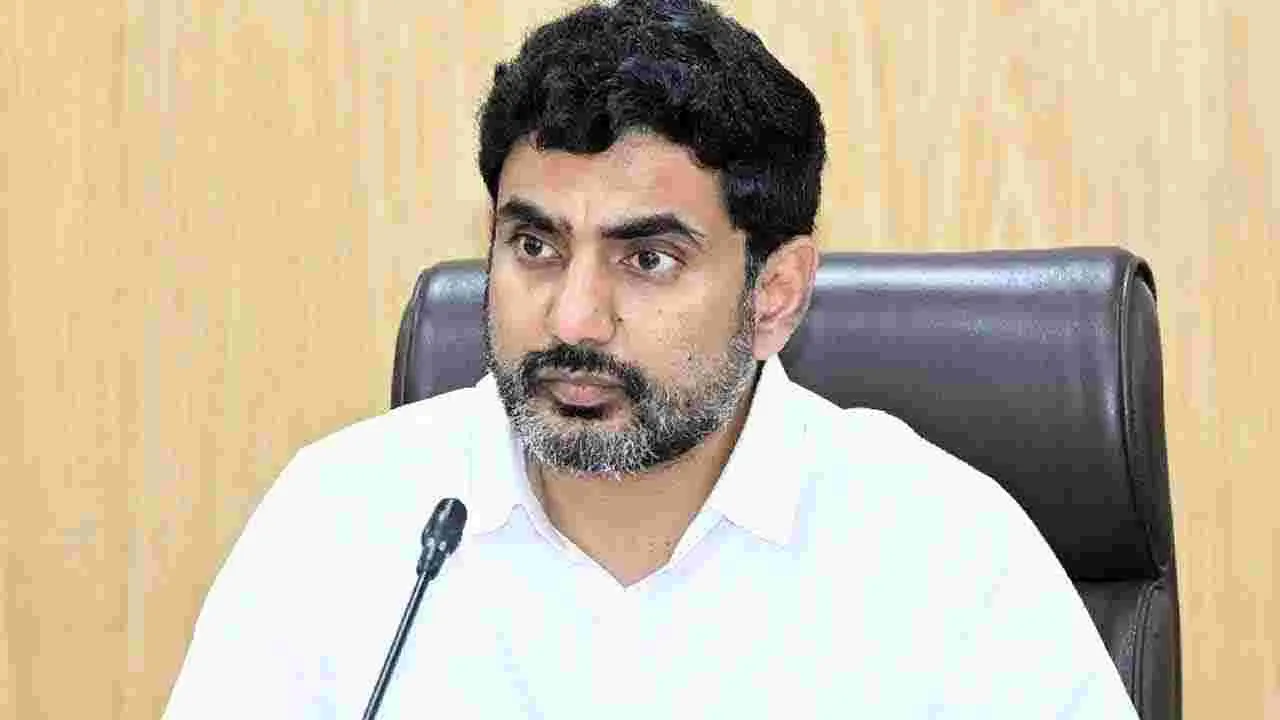  Nara Lokesh: భారతీయ సాంస్కృతిక వారసత్వానికి చేనేత ప్రతీక: లోకేష్