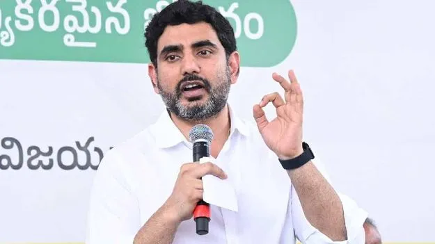 Nara Lokesh: రంగుల పిచ్చితో మొత్తం విద్యావ్యవస్థను జగన్ నాశనం చేశారు: లోకేశ్‌