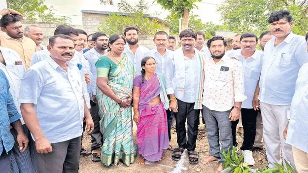  అర్హులైన ప్రతి ఒక్కరికి ఇందిరమ్మ ఇళ్లు 