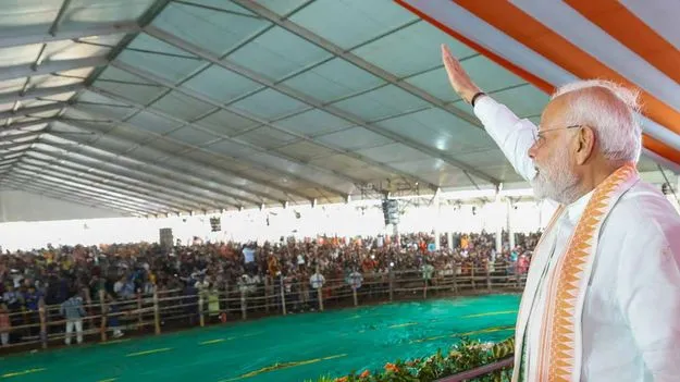 PM Modi: మమత సర్కార్‌లో ఆడకూతుళ్లపై అకృత్యాలు.. నిప్పులు చెరిగిన మోదీ