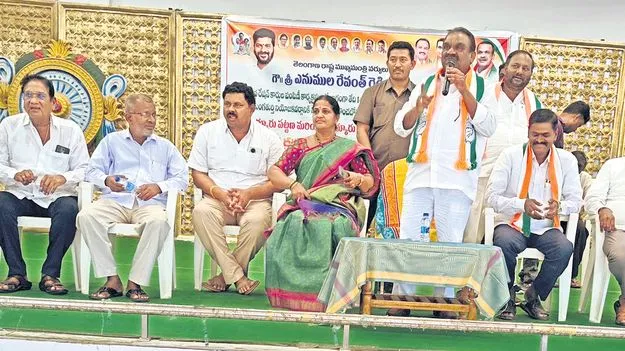  రేషన కార్డుల పంపిణీ చరిత్రలో నిలుస్తుంది