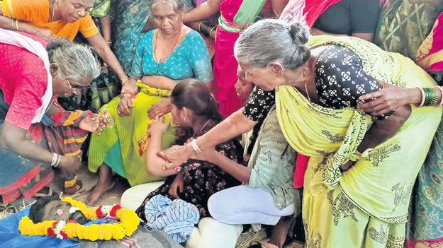 కన్నీరైన పల్లెర్ల