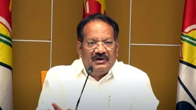 రౌడీ రాజకీయాలకు తావు లేదు: నక్కా