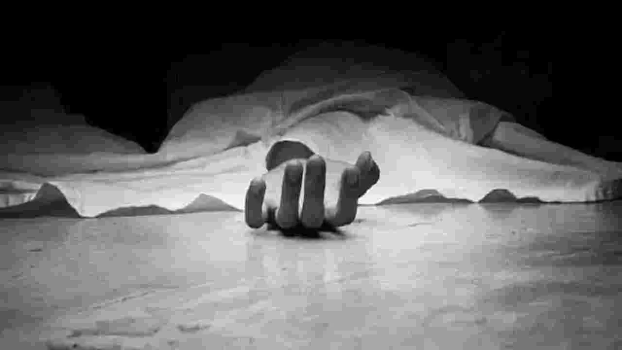 Chennai: పాదయాత్ర బృందంపైకి దూసుకెళ్లిన కారు.. - ముగ్గురు భక్తుల మృతి