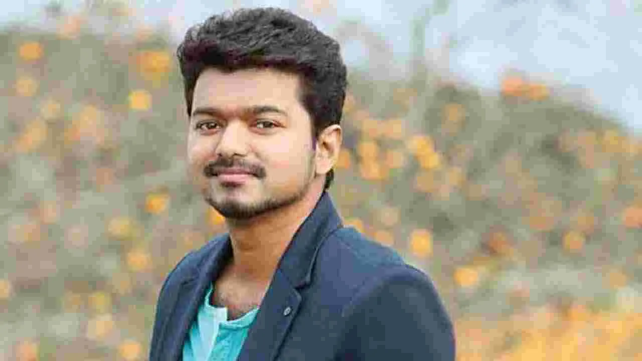  TVK Party Vijay: హీరో విజయ్‌కు మద్రాసు హైకోర్టు నోటీసు.. విషయం ఏంటంటే..
