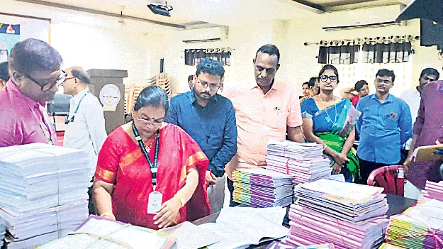 గురుతర బాధ్యతను సమర్ధవంతంగా నిర్వహించాలి 