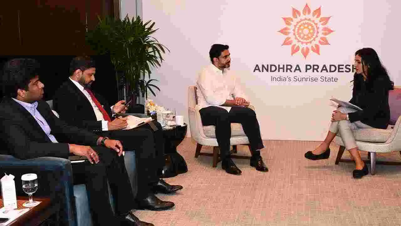 Minister Nara Lokesh: సింగపూర్‌లో మంత్రి  లోకేష్ బిజీ బిజీ..  పారిశ్రామిక వేత్తలతో వరుస భేటీలు